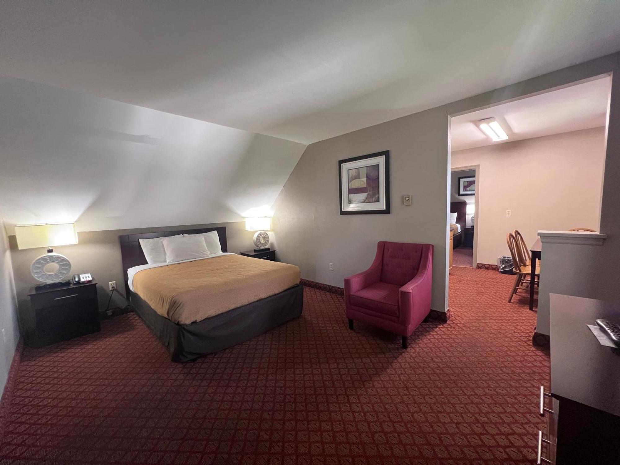 Rodeway Inn & Suites הרשי מראה חיצוני תמונה
