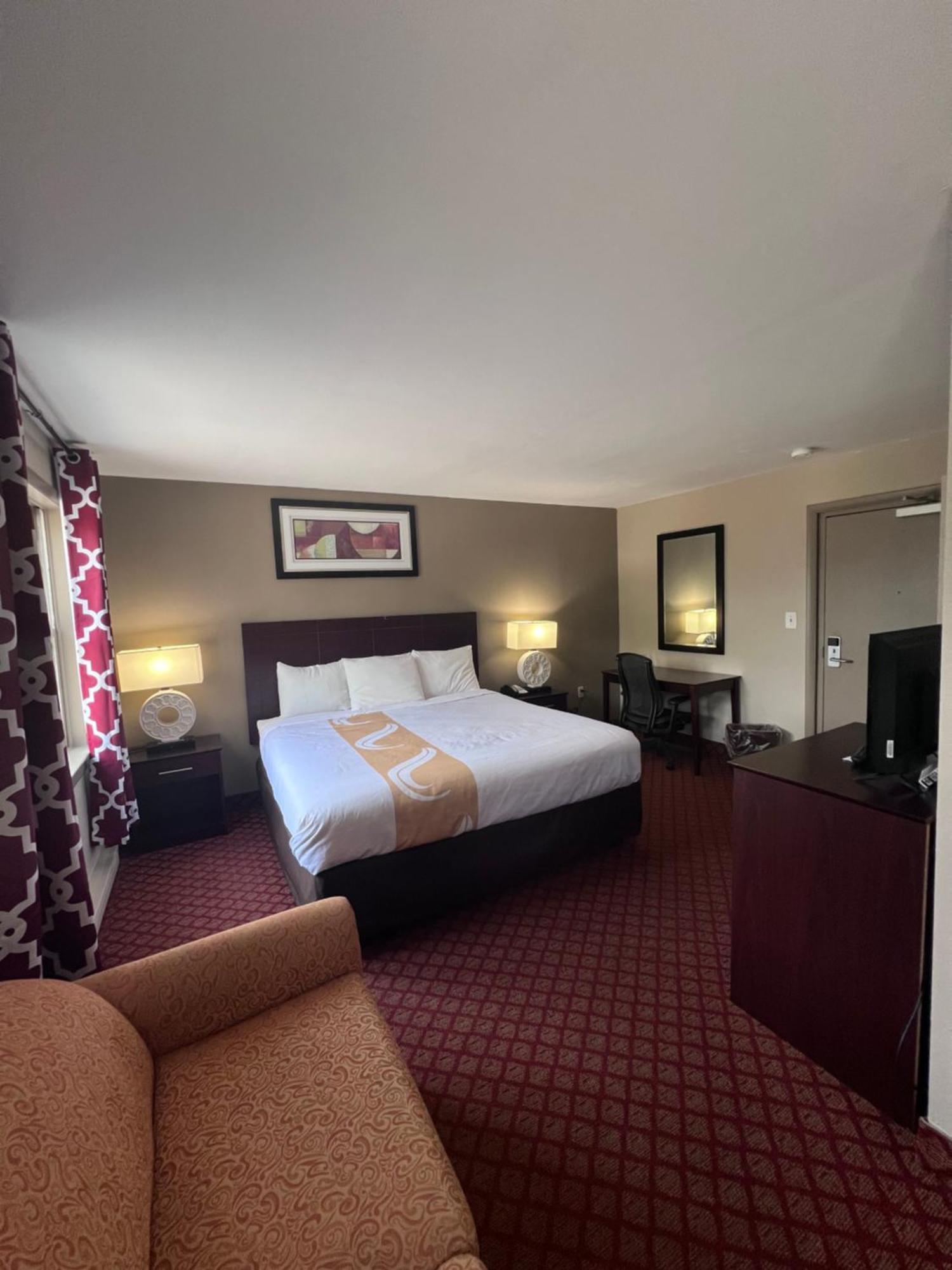 Rodeway Inn & Suites הרשי מראה חיצוני תמונה