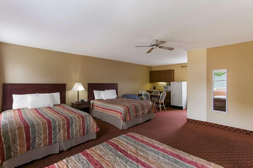 Rodeway Inn & Suites הרשי חדר תמונה